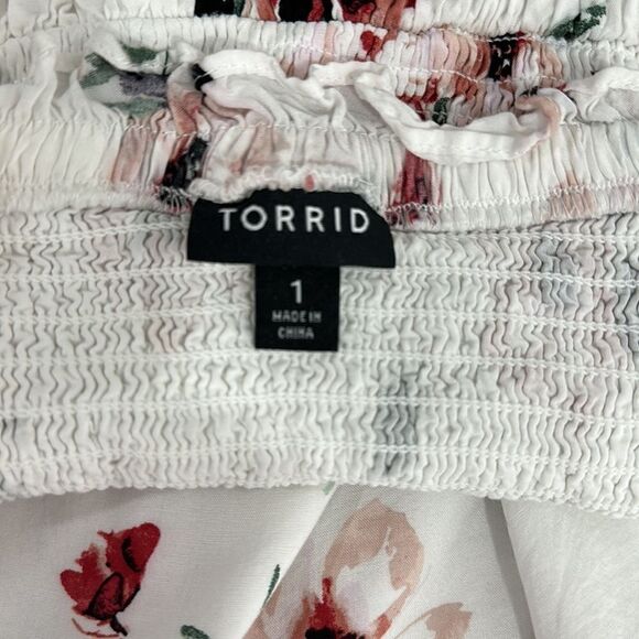 Torrid Floral Babydoll Bell Sleeve Off The Shoulder Lace Up Top Size 1 - Picture 7 of 11